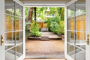 217 E 61st St, New York City, NY 10065 - Photo 16