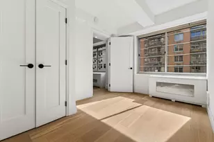 225 E 46th St, New York, NY 10017 - Photo 10
