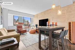 535 W 52nd St, New York City, NY 10019 - Photo 2