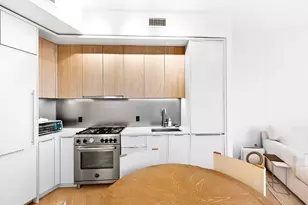 29-18 41st Ave, New York City, NY 11101 - Photo 4