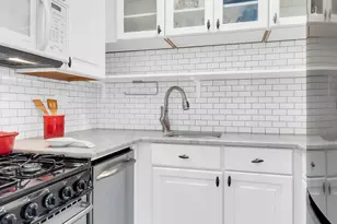 31 Jane St, New York City, NY 10014 - Photo 2