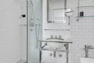 31 Jane St, New York City, NY 10014 - Photo 4