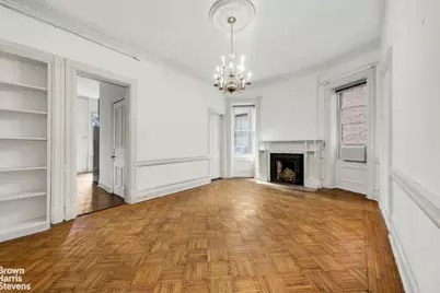 42 W 9th Street #18, New York, NY 10011 - Photo 8