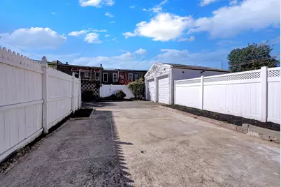 112 E 45th Street, New York City, NY 11203 - Photo 26