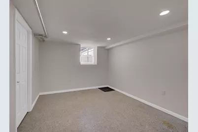 112 E 45th Street, New York City, NY 11203 - Photo 18