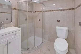 112 E 45th St, New York City, NY 11203 - Photo 20