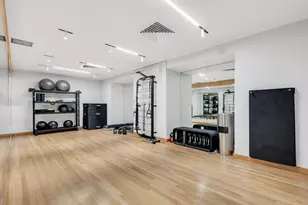 301 W 57th St, New York City, NY 10019 - Photo 8