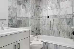 301 W 57th St, New York City, NY 10019 - Photo 4