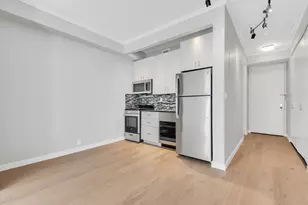 301 W 57th St, New York City, NY 10019 - Photo 10