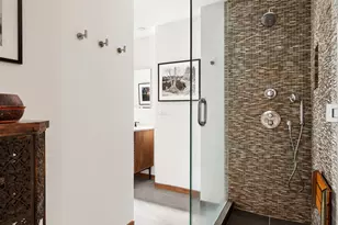 325 W 16th St, New York, NY 10011 - Photo 8