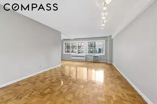 240 E 55th St, New York City, NY 10022 - Photo 1