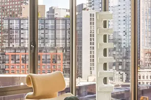 319 Schermerhorn St, New York City, NY 11217 - Photo 2