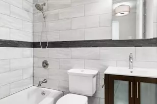393 W 49th St, New York City, NY 10019 - Photo 4