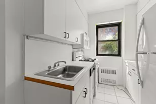 99-40 63rd Rd, Rego Park, NY 11374 - Photo 14