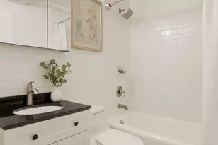 302 W 12th St, New York, NY 10014 - Photo 8