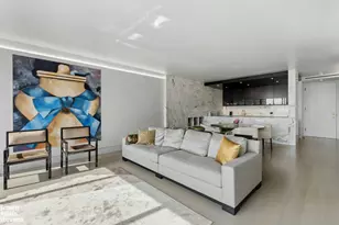 641 5th Ave, New York City, NY 10022 - Photo 4