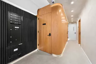 19 N Henry St, New York City, NY 11222 - Photo 8