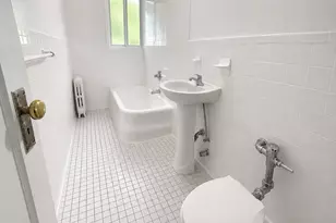 214-35 93rd Ave, Queens Village, NY 11428 - Photo 6