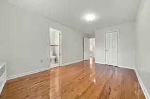 88-25 153rd St, New York City, NY 11432 - Photo 4