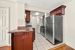 88-25 153rd St, Jamaica, NY 11432 - Photo 6