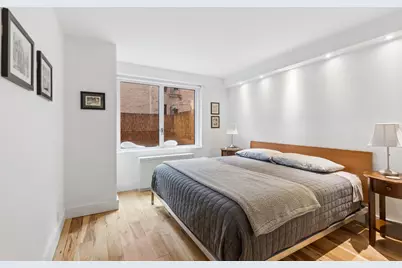 201 E 25th Street #2J, New York, NY 10010 - Photo 6
