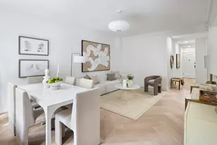 119 W 71st St, New York City, NY 10023 - Photo 2