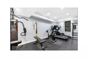 119 W 71st St, New York City, NY 10023 - Photo 12