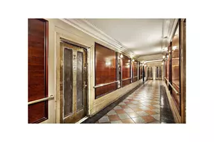 119 W 71st St, New York City, NY 10023 - Photo 14