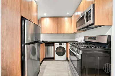 596 3rd Avenue #3, New York, NY 10016 - Photo 6