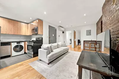 596 3rd Avenue #3, New York, NY 10016 - Photo 4