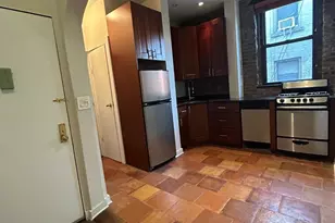 161 W 10th St, New York City, NY 10014 - Photo 14