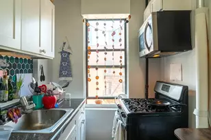 401 W 47th St, New York, NY 10036 - Photo 20