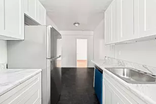 913 Park Pl, New York City, NY 11213 - Photo 10