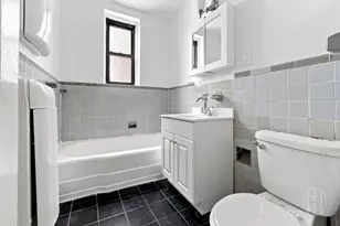 913 Park Pl, New York City, NY 11213 - Photo 12