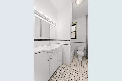 49 E 17th Street #1M, New York City, NY 11226 - Photo 8