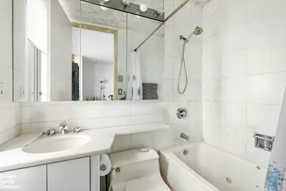 161 W 61st Street #22E, New York, NY 10023 - Photo 10