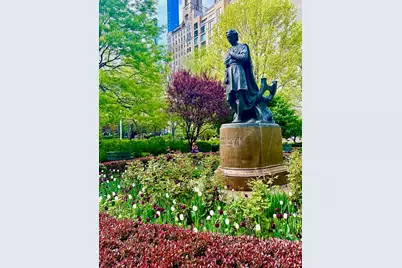 50 Gramercy Park N #12A, New York, NY 10010 - Photo 16