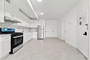 146-07 Jamaica Ave, Jamaica, NY 11435 - Photo 8