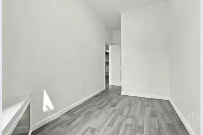 146-07 Jamaica Avenue #1, Jamaica, NY 11435 - Photo 10