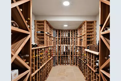 154 E 74th Street, New York City, NY 10021 - Photo 12