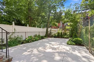 204 E 31st St, New York City, NY 11226 - Photo 18