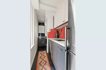 61 W 9th Street #5D, New York City, NY 10011 - Photo 6
