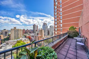 400 E 85th St, New York, NY 10028 - Photo 8