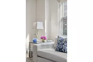 225 E 79th St, New York City, NY 10075 - Photo 4