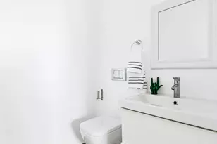 60 E 8th St, New York, NY 10003 - Photo 8