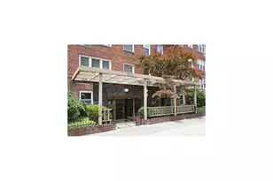 400 E 17th St, New York City, NY 11226 - Photo 10