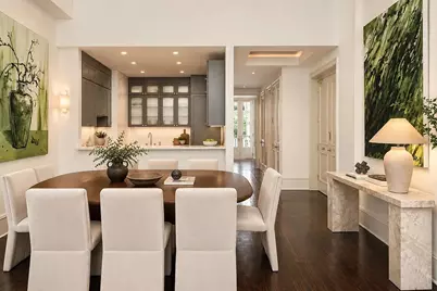 32 E 22nd Street #GARDEN-PARLOR, New York, NY 10010 - Photo 2