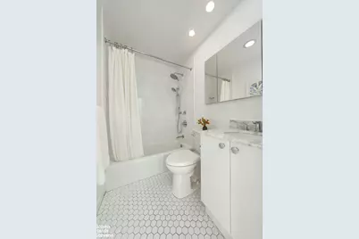 45 Charles Street, New York City, NY 10014 - Photo 34