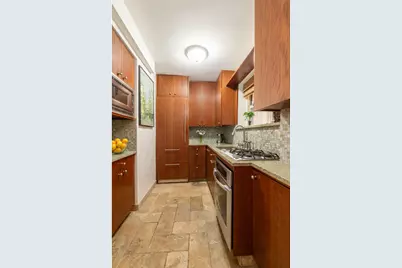 434 E 52nd Street #2D, New York, NY 10022 - Photo 12