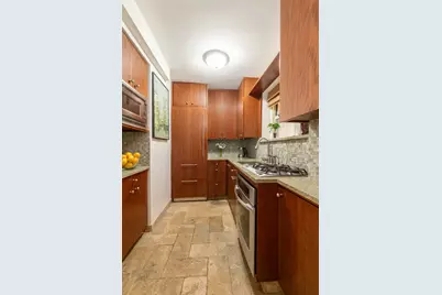 434 E 52nd Street #2D, New York, NY 10022 - Photo 6